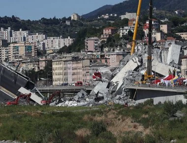 Έως και 20 άτομα μπορεί να βρίσκονται κάτω από τα συντρίμμια της γέφυρας Μοράντι